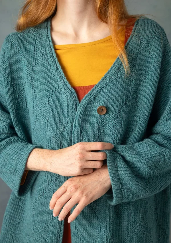 Strickjacke „Thessaloniki“ aus Recycling-Wollgemisch - Image 4
